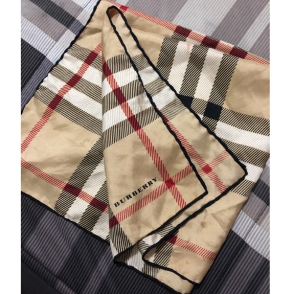 Burberry scarf